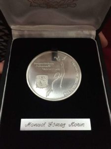 Medalla Autonomía Universitaria. Otorgada a Manuel Gómez Morin el 2 de junio de 2015